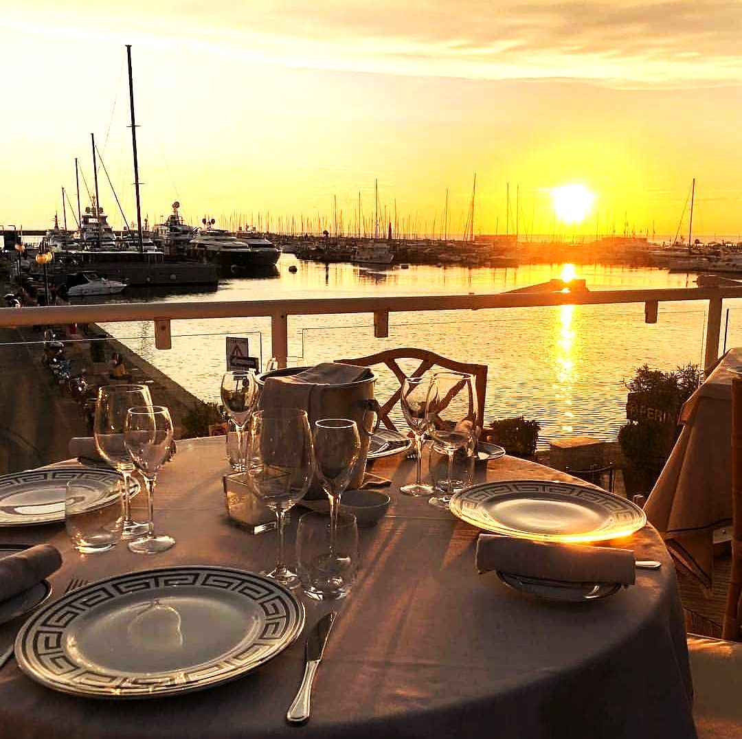 sunset at Il Porto restaurant Viareggio